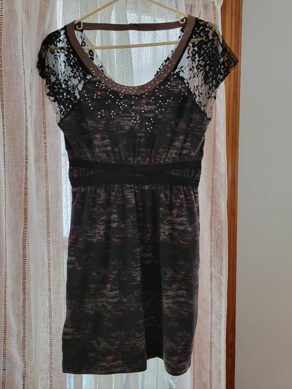 Women's Open Back Black & Grey Lace Cap-Sleeve Casual Dress with Stud Detail